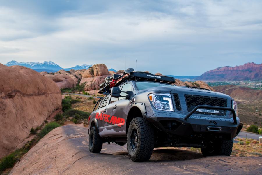  Nissan Titan XD PRO-4X Project Basecamp 2017 года  (фото 21 из 28)